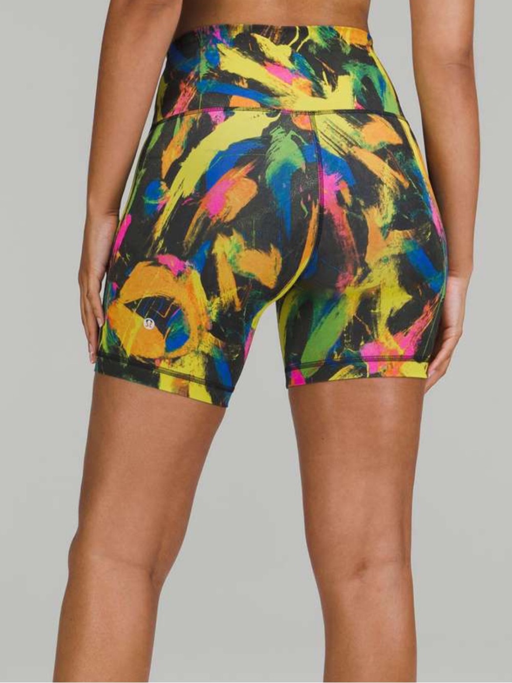 Lululemon Wunder Train High-Rise Short 6" Size 4
